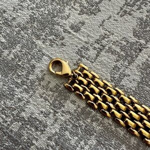 Miranda Frye chain bracelet